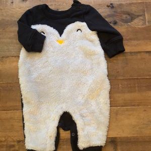 Baby gap penguin fleece romper. 0 to 3 month